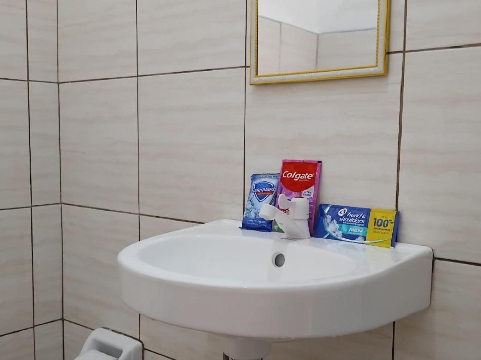 Francis Home Stay Port Barton Bonifacio Street 산 비센테 외부 사진