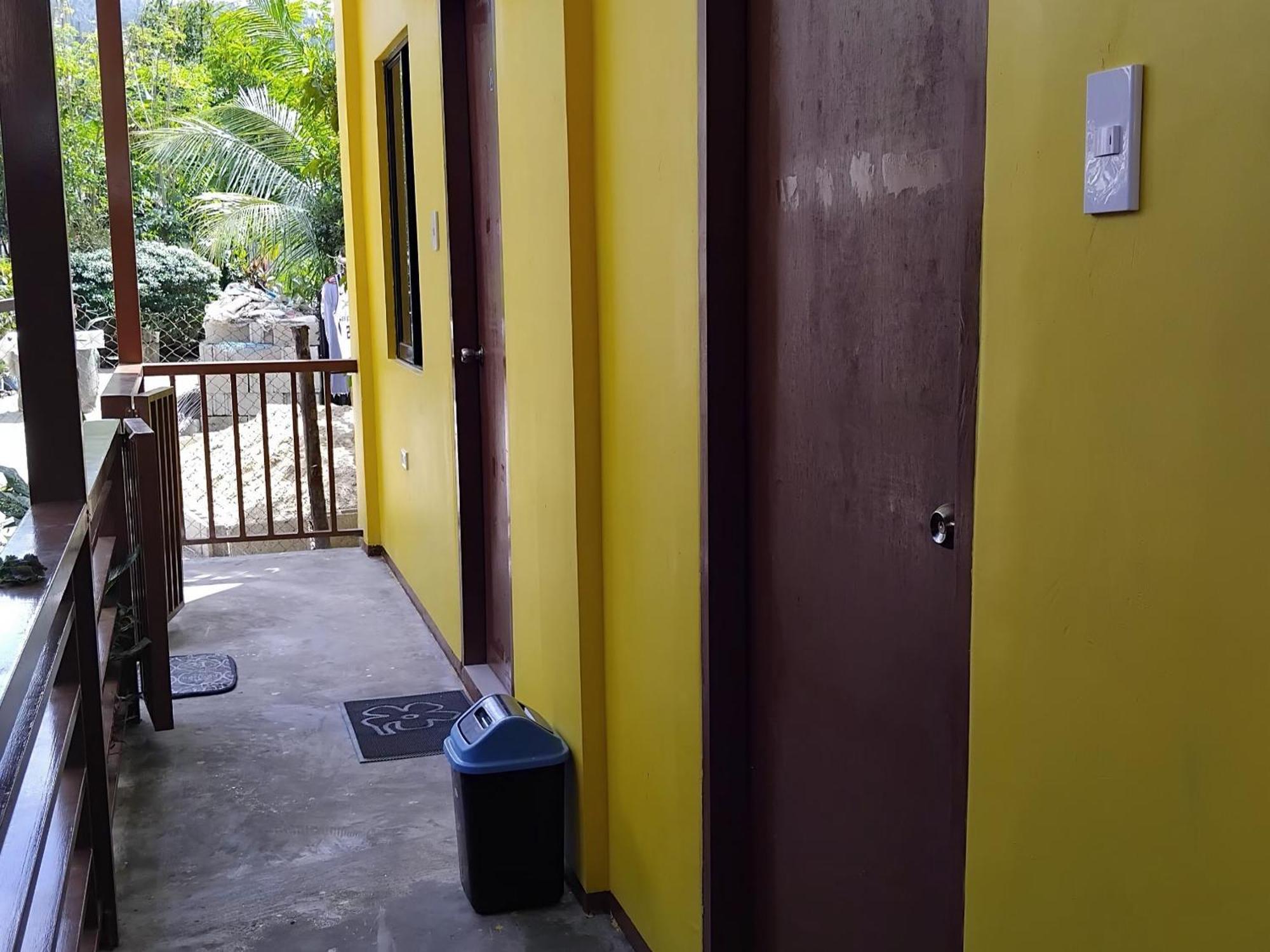 Francis Home Stay Port Barton Bonifacio Street 산 비센테 외부 사진